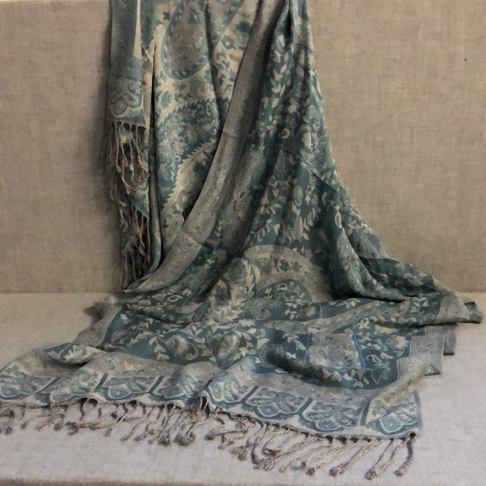 Aqua and Sand Wrap